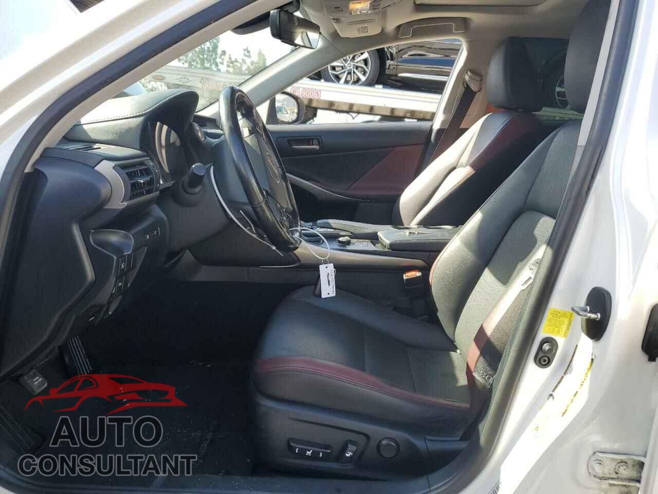 LEXUS IS 2017 - JTHBA1D20H5047078