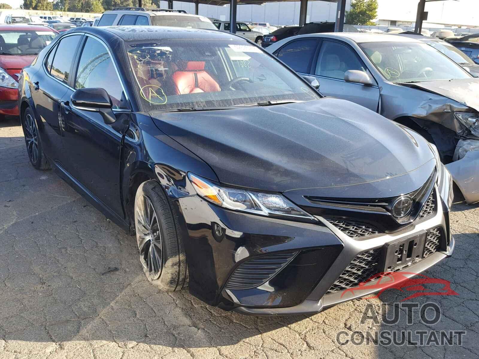 TOYOTA CAMRY 2018 - JTNB11HK0J3035652