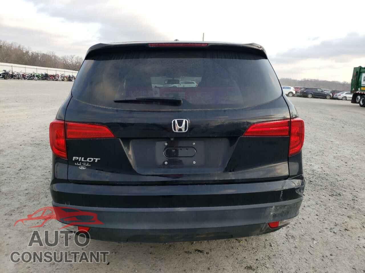 HONDA PILOT 2017 - 5FNYF5H50HB018106