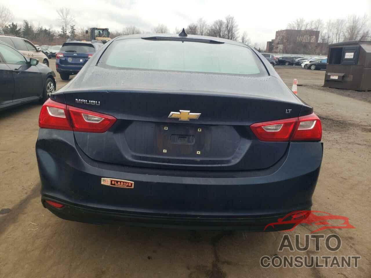 CHEVROLET MALIBU 2017 - 1G1ZE5ST0HF110965