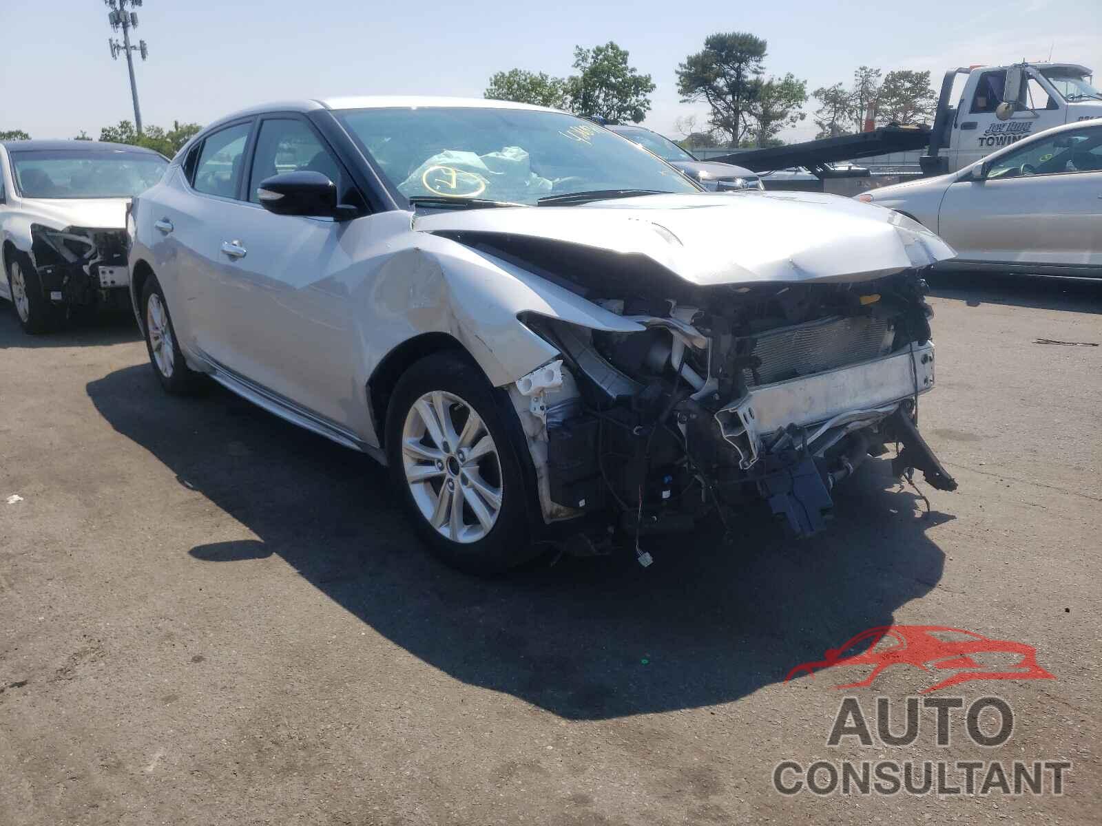 NISSAN MAXIMA 2018 - 1N4AA6AP0JC383265