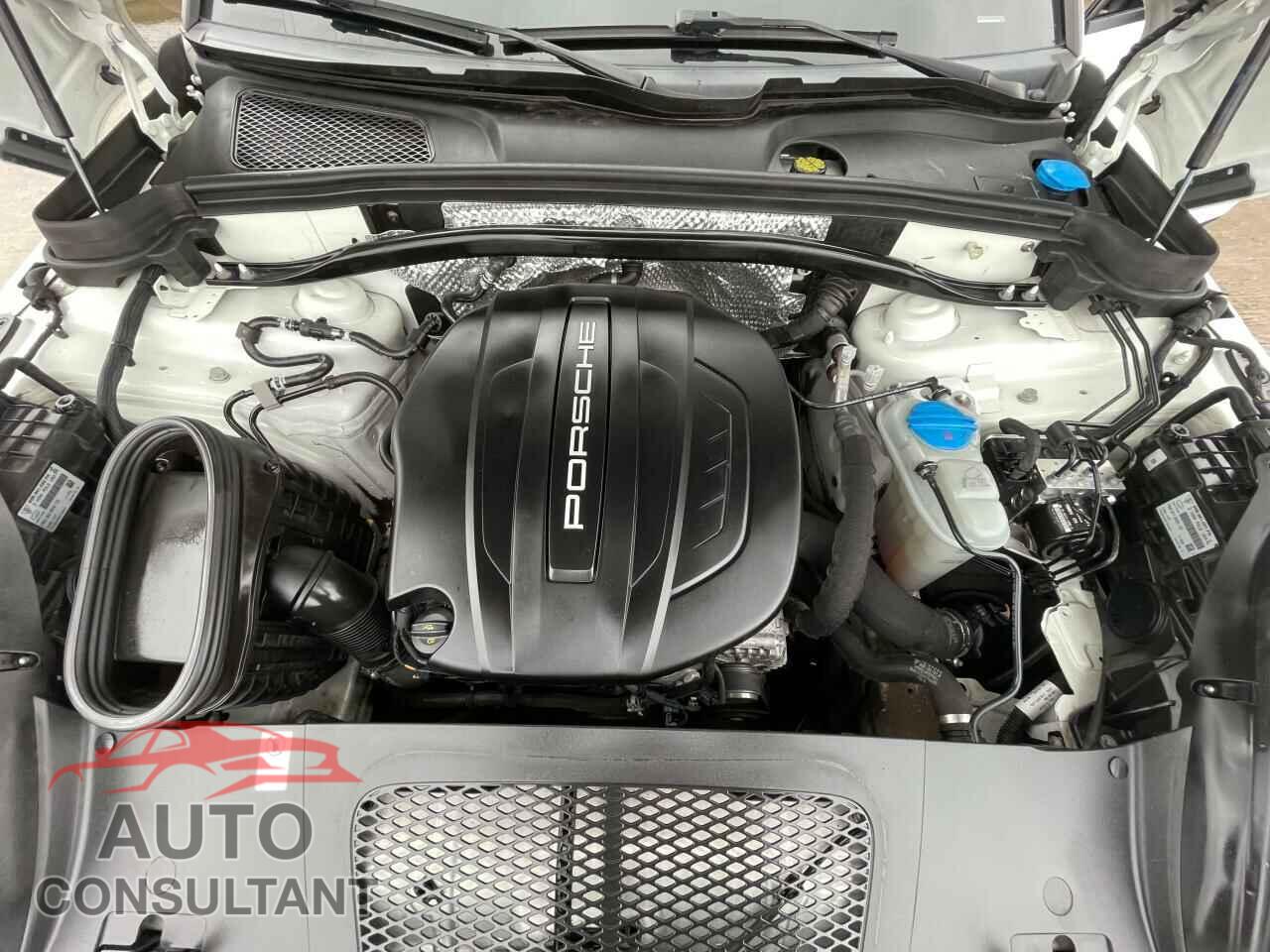 PORSCHE MACAN 2018 - WP1AA2A52JLB10019