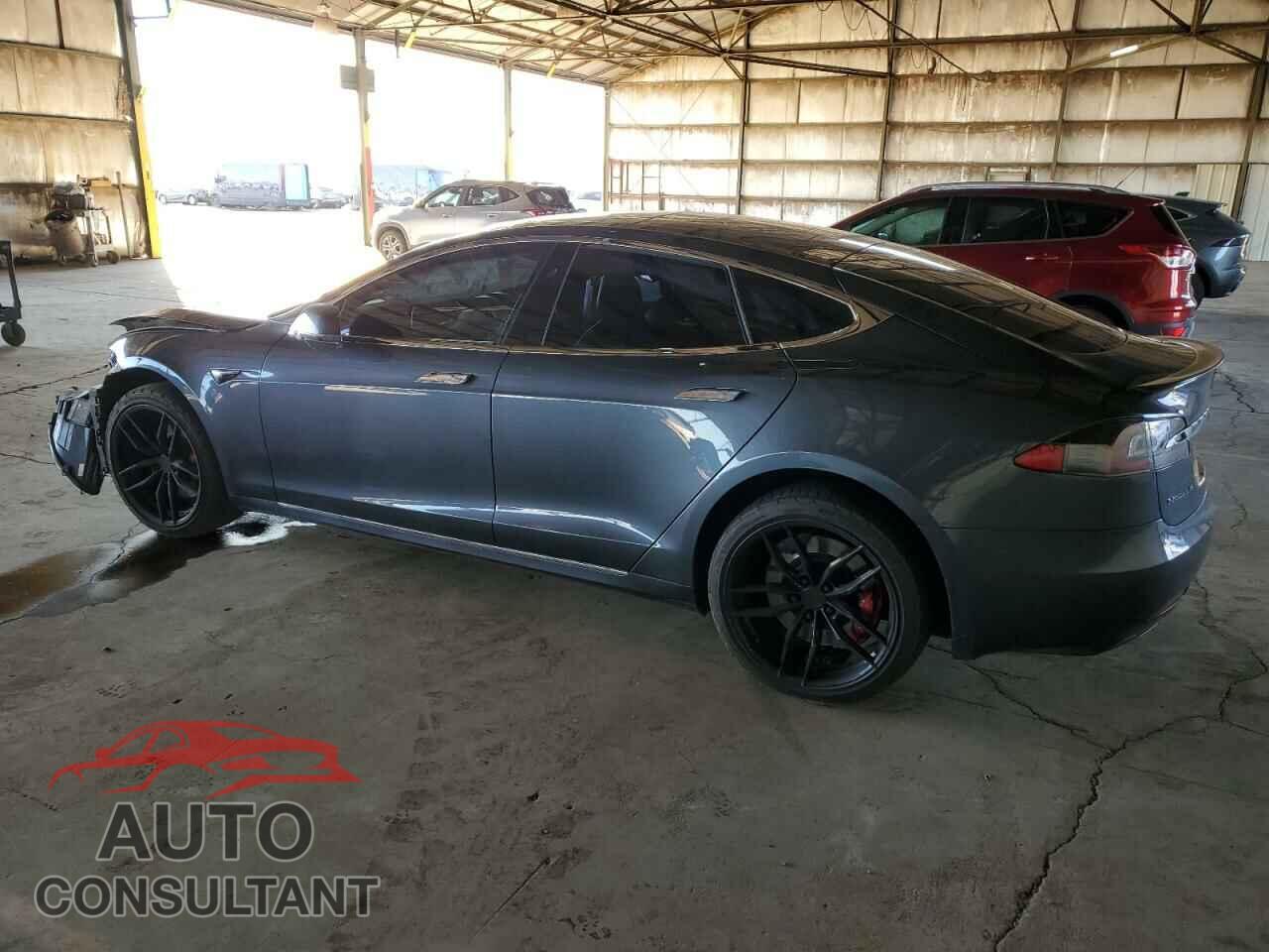 TESLA MODEL S 2018 - 5YJSA1E44JF261349