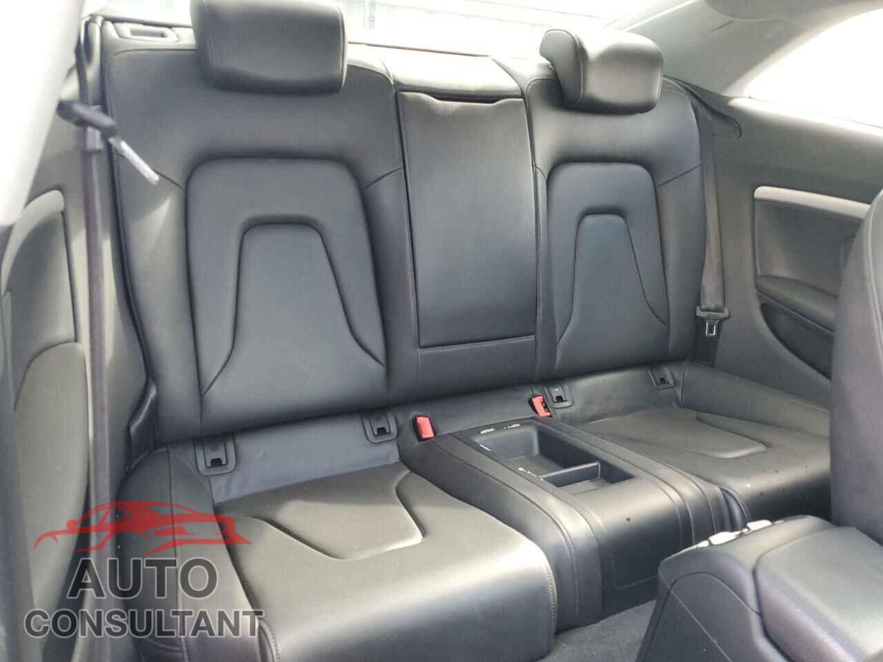 AUDI A5 2013 - WAULFAFR0DA062048