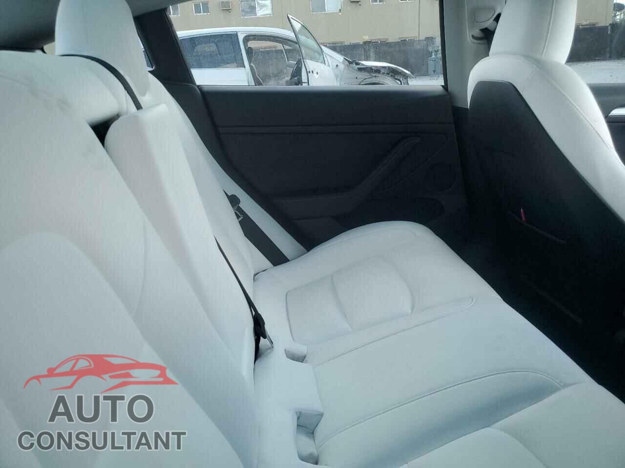 TESLA MODEL 3 2023 - 5YJ3E1EA8PF552850