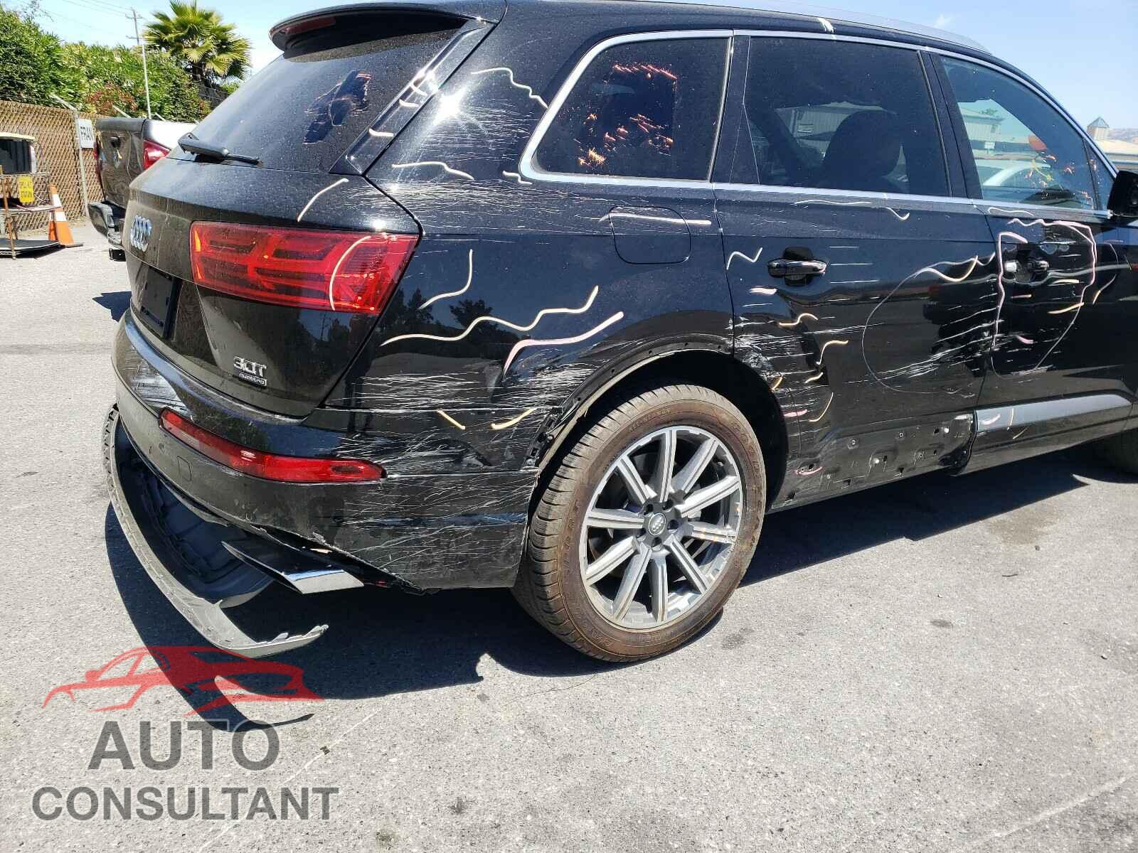 AUDI Q7 2017 - WA1LAAF73HD010766