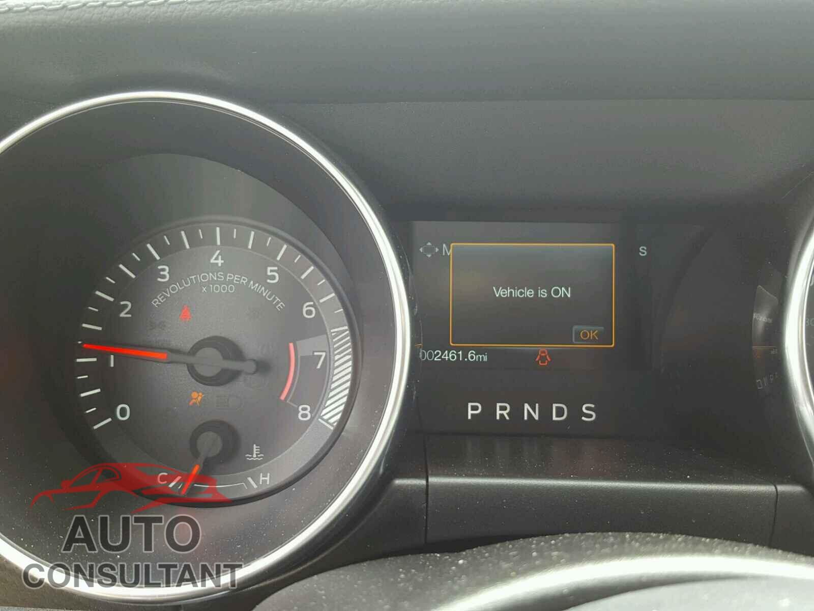 FORD MUSTANG 2018 - 1FA6P8TH2J5161871