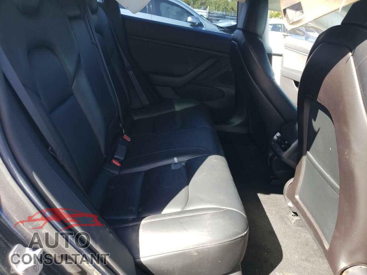 TESLA MODEL 3 2019 - 5YJ3E1EA0KF410940
