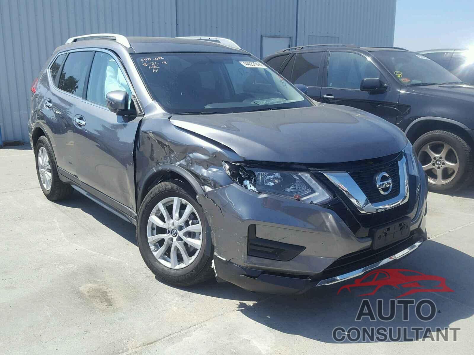 NISSAN ROGUE S 2017 - KNMAT2MT0HP523825