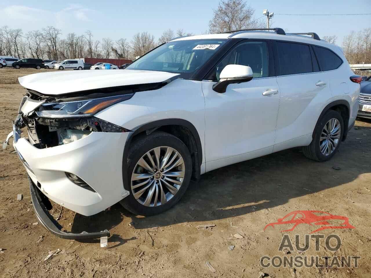 TOYOTA HIGHLANDER 2023 - 5TDKDRBH2PS505940