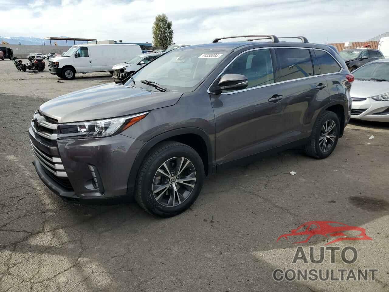 TOYOTA HIGHLANDER 2019 - 5TDZZRFH3KS301599