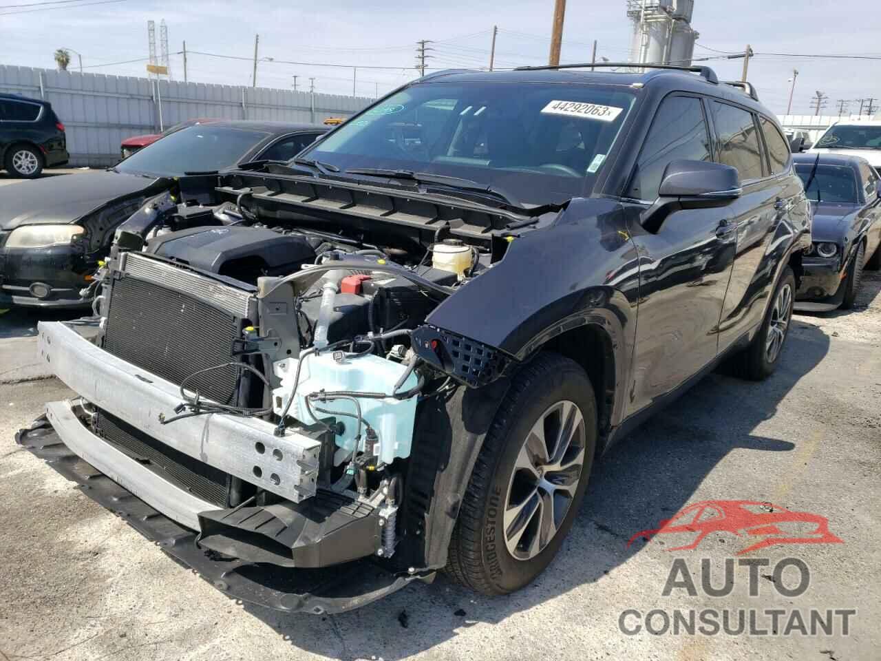TOYOTA HIGHLANDER 2021 - 5TDHZRAH4MS055619
