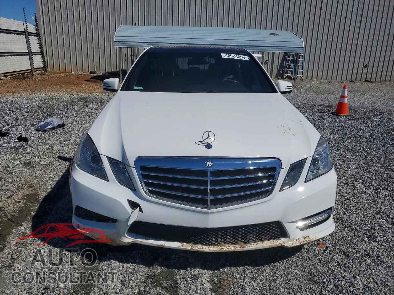 MERCEDES-BENZ E-CLASS 2013 - WDDHF5KB3DA702560
