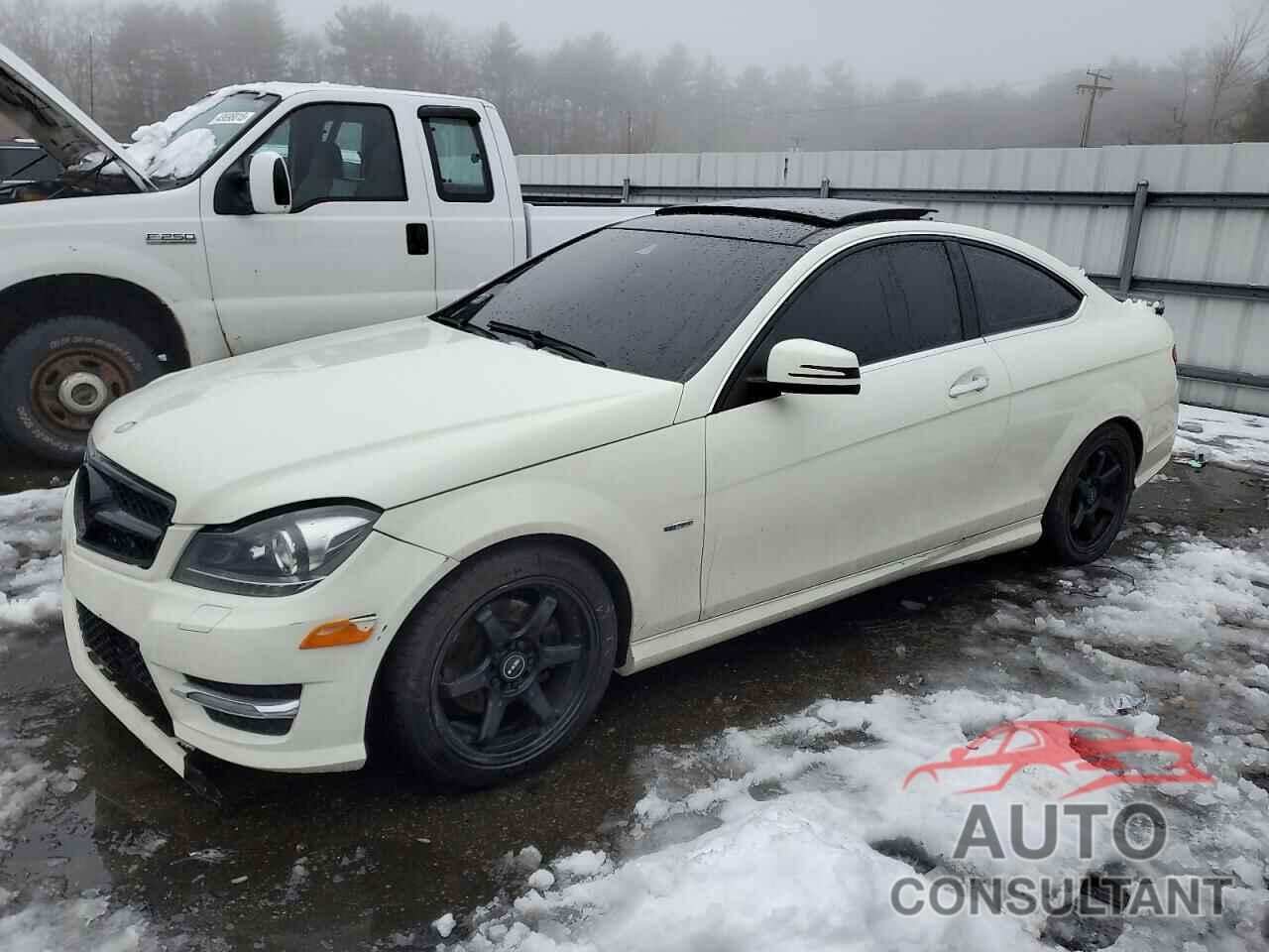 MERCEDES-BENZ C-CLASS 2012 - WDDGJ4HB8CF801890