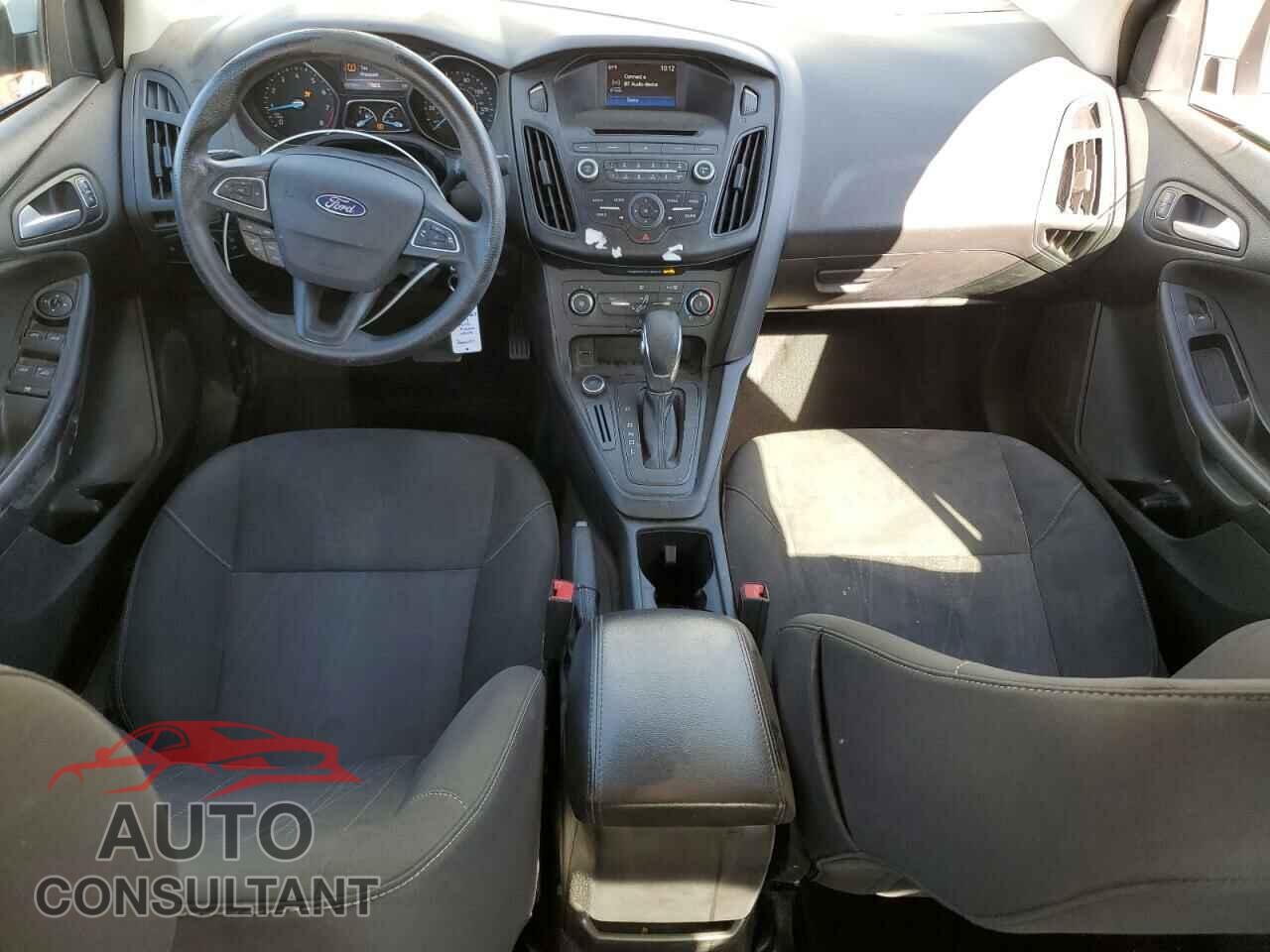 FORD FOCUS 2017 - 1FADP3F29HL300093