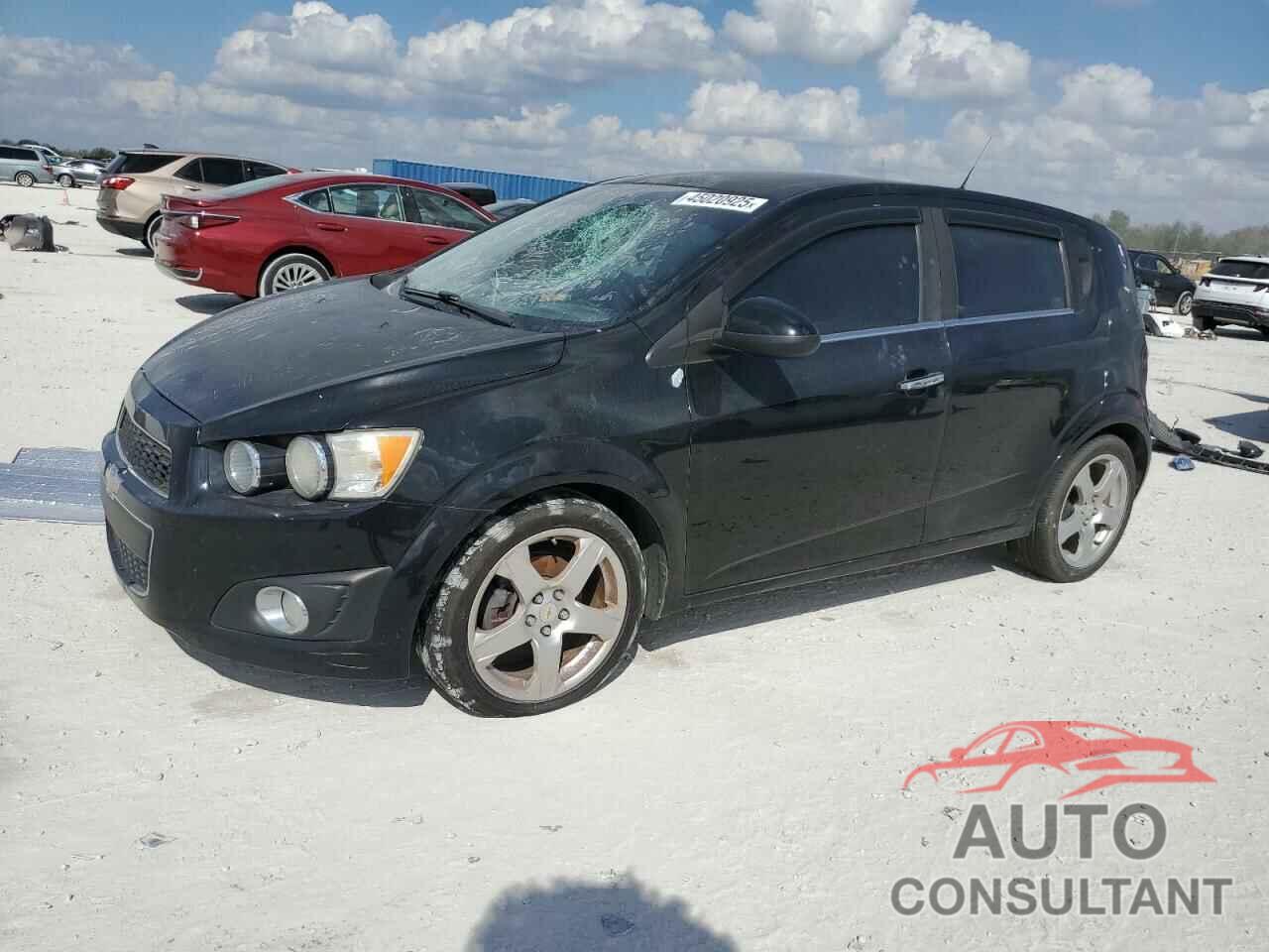 CHEVROLET SONIC 2012 - 1G1JE6SH9C4130554