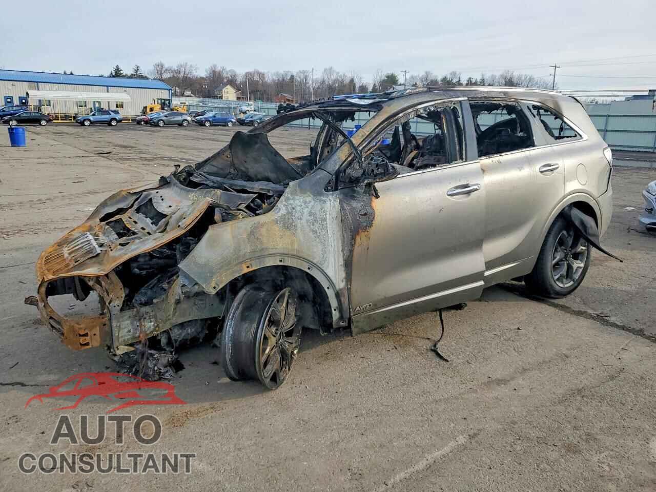 KIA SORENTO 2017 - 5XYPKDA59HG338268