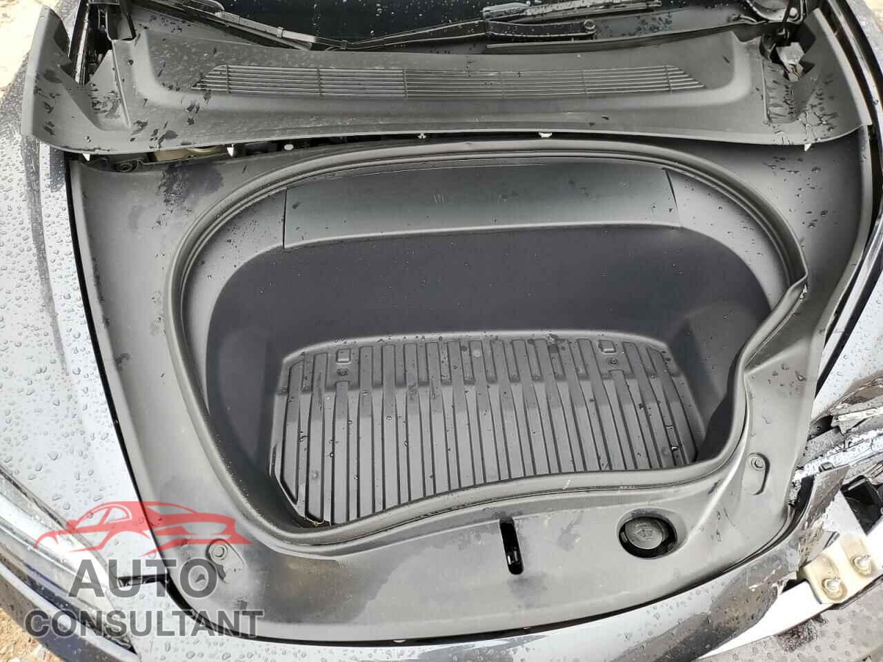 TESLA MODEL 3 2024 - 5YJ3E1EA8RF755854