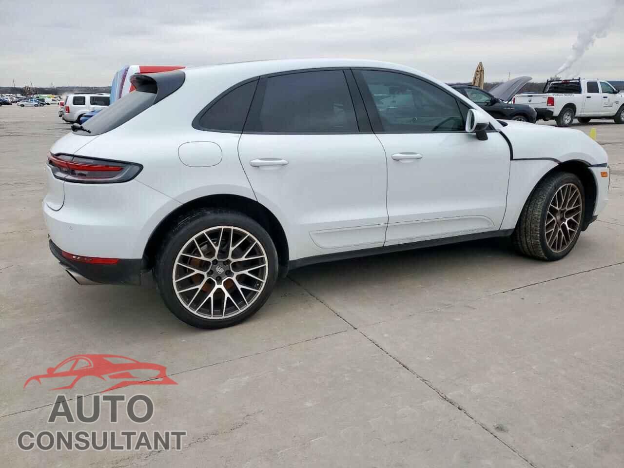 PORSCHE MACAN 2021 - WP1AB2A59MLB38529
