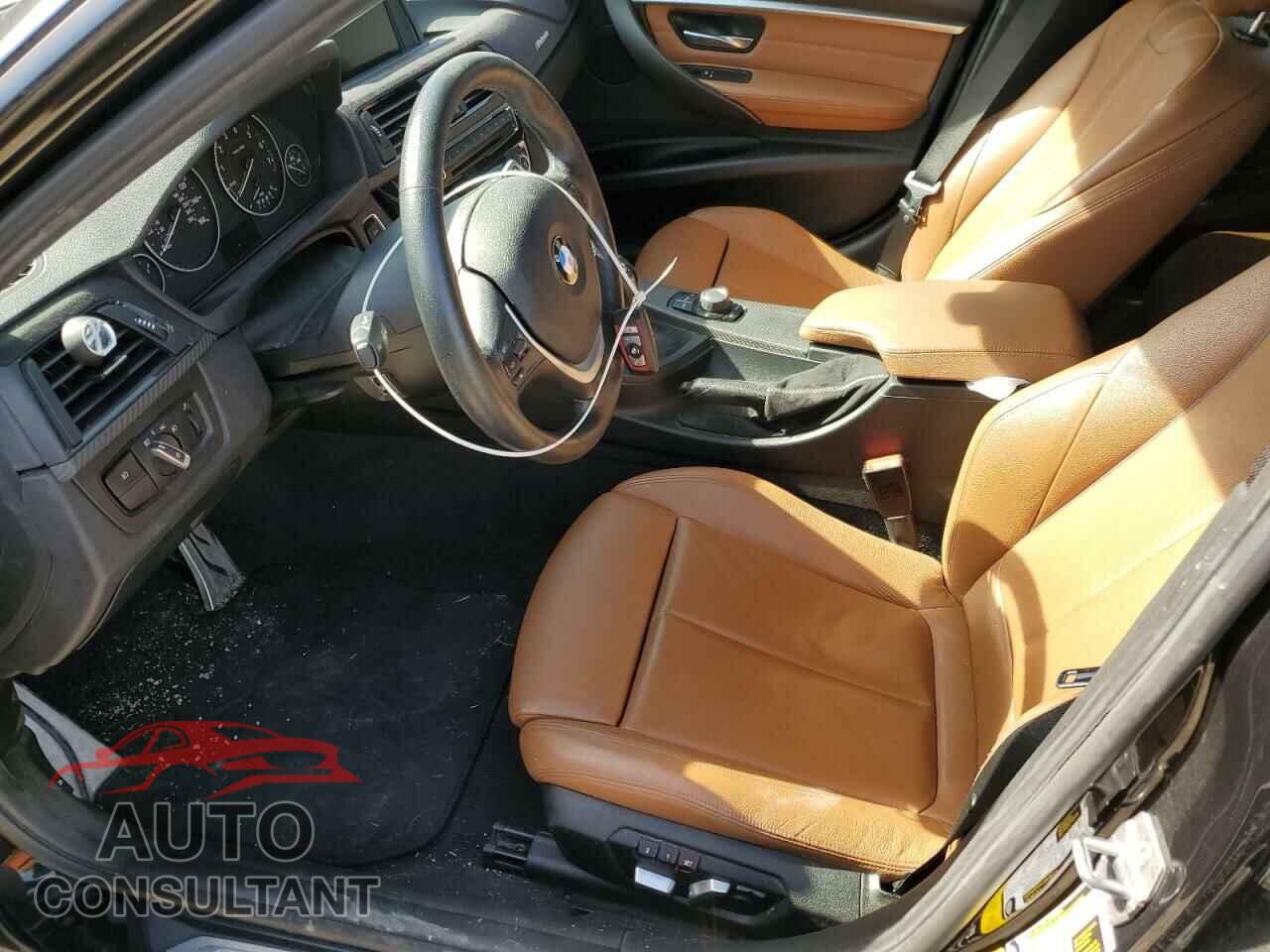 BMW 3 SERIES 2016 - WBA8E3G54GNU05540
