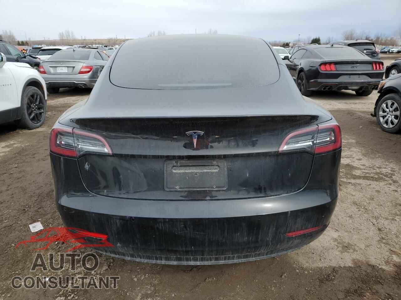 TESLA MODEL 3 2021 - 5YJ3E1EA1MF083161