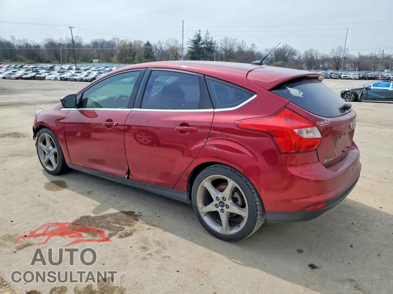 FORD FOCUS 2013 - 1FADP3N24DL261652