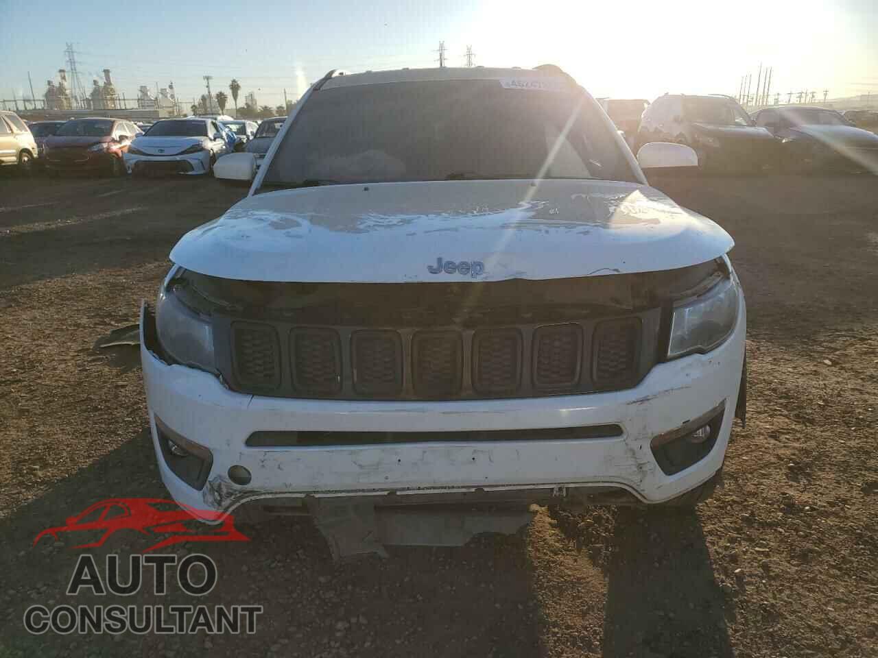 JEEP COMPASS 2017 - 3C4NJDBB4HT674613