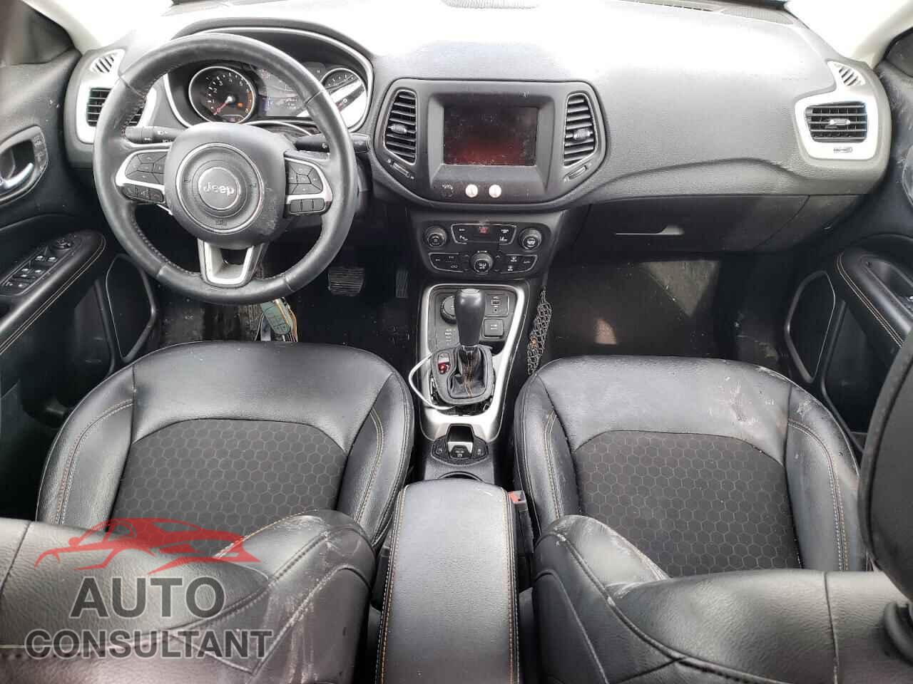 JEEP COMPASS 2018 - 3C4NJDBB0JT282573