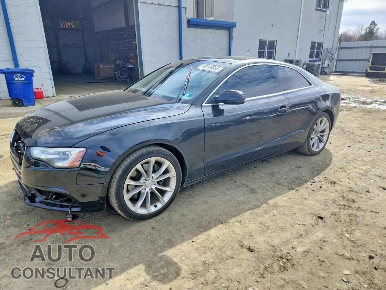 AUDI A5 2013 - WAUVFAFR2DA008078