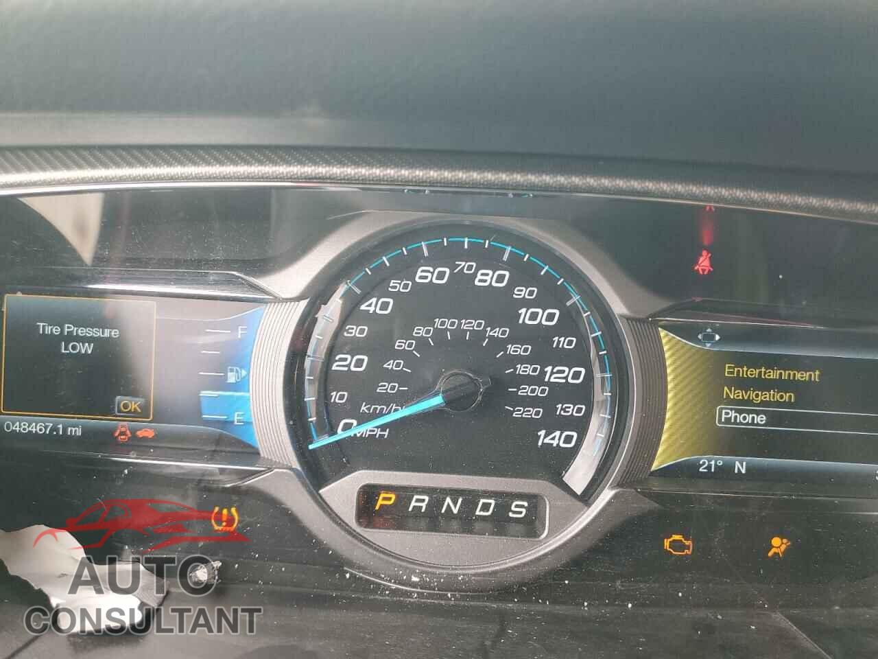FORD TAURUS 2018 - 1FAHP2KT8JG141608