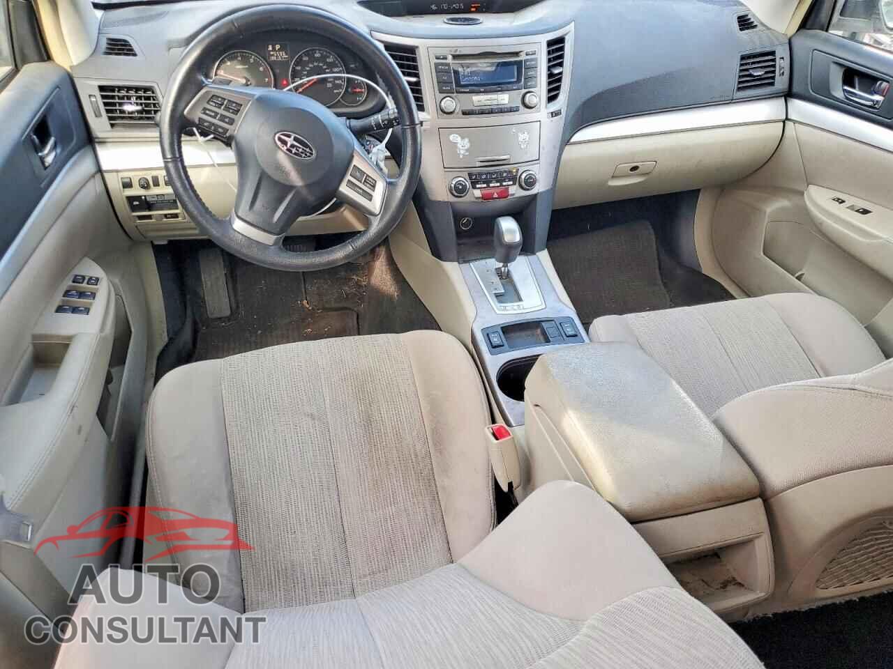 SUBARU OUTBACK 2013 - 4S4BRBGC2D3304070
