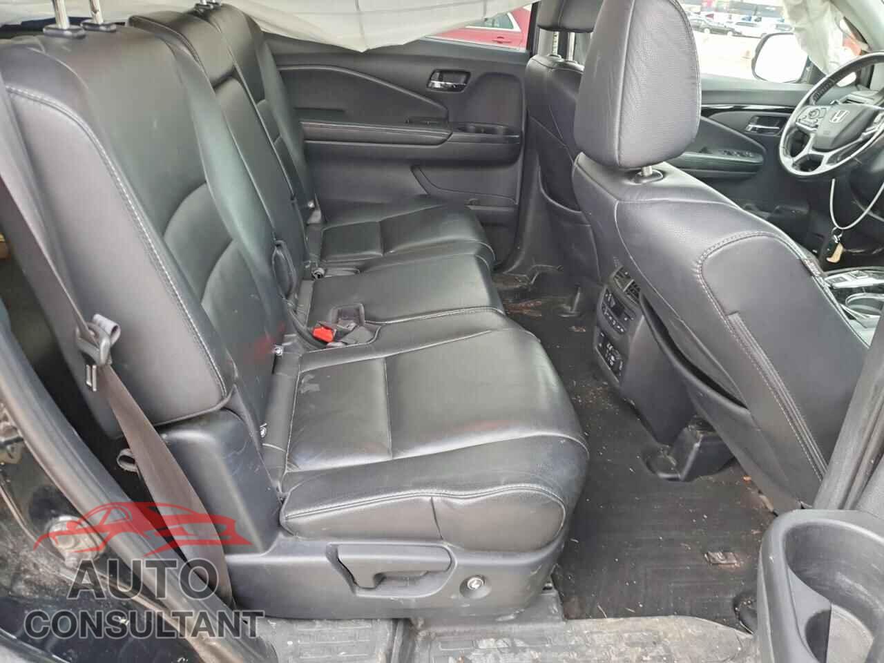 HONDA PILOT 2019 - 5FNYF6H93KB040357