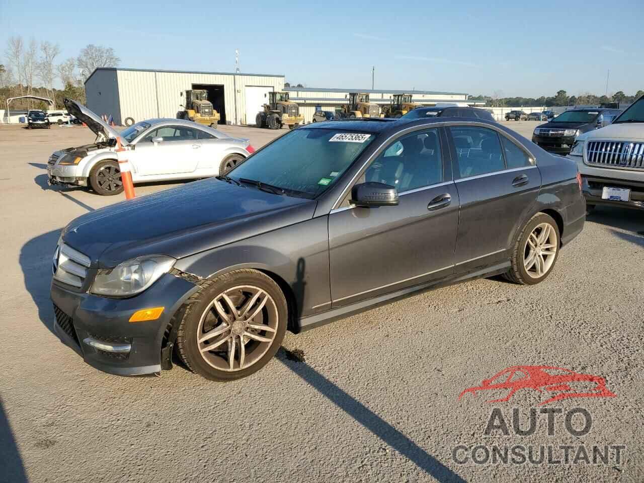 MERCEDES-BENZ C-CLASS 2013 - WDDGF8AB2DR268972