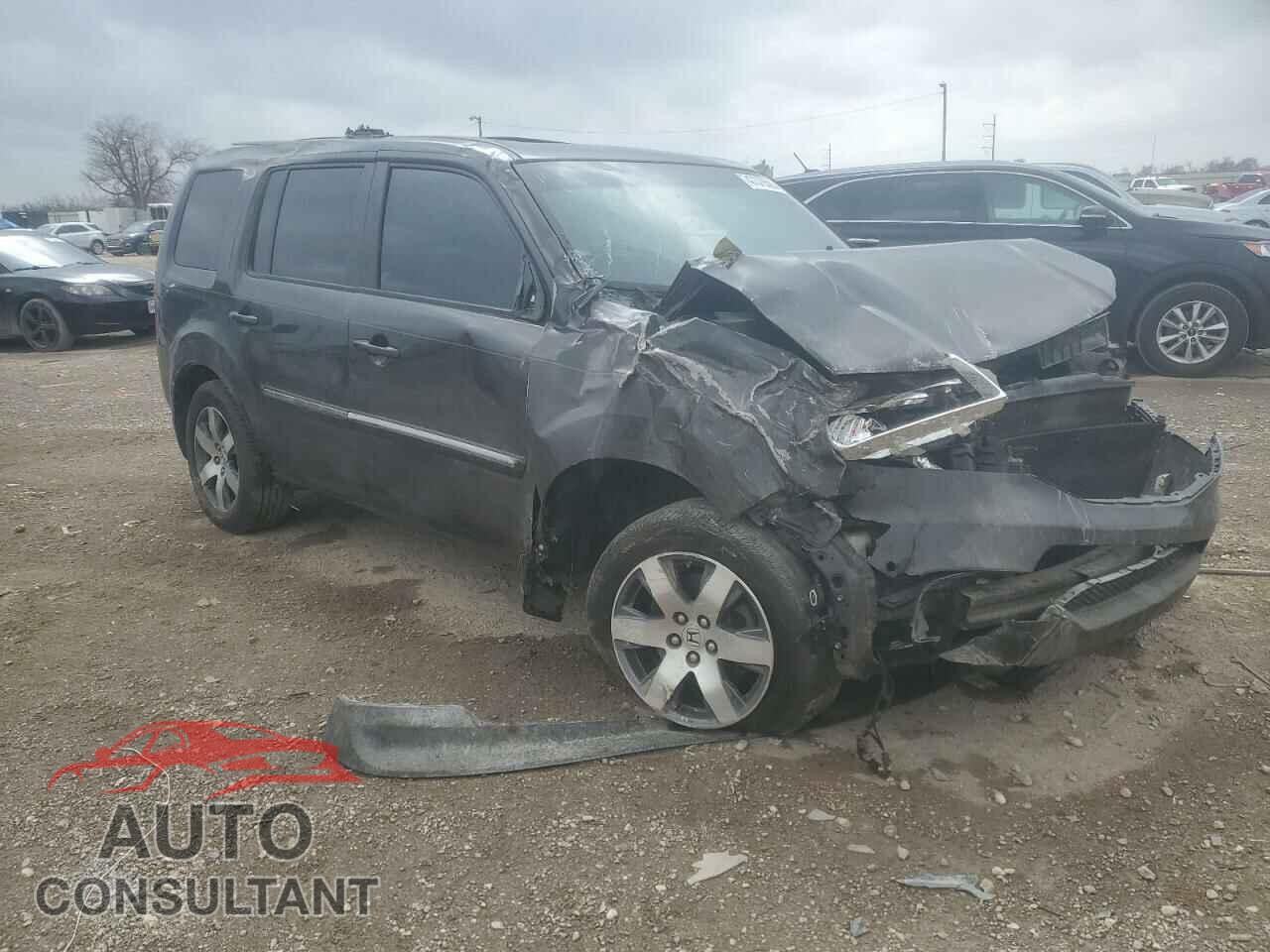 HONDA PILOT 2013 - 5FNYF3H92DB028105