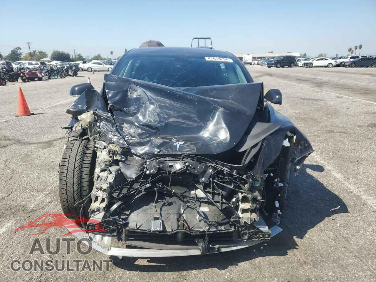 TESLA MODEL 3 2018 - 5YJ3E1EA1JF172420