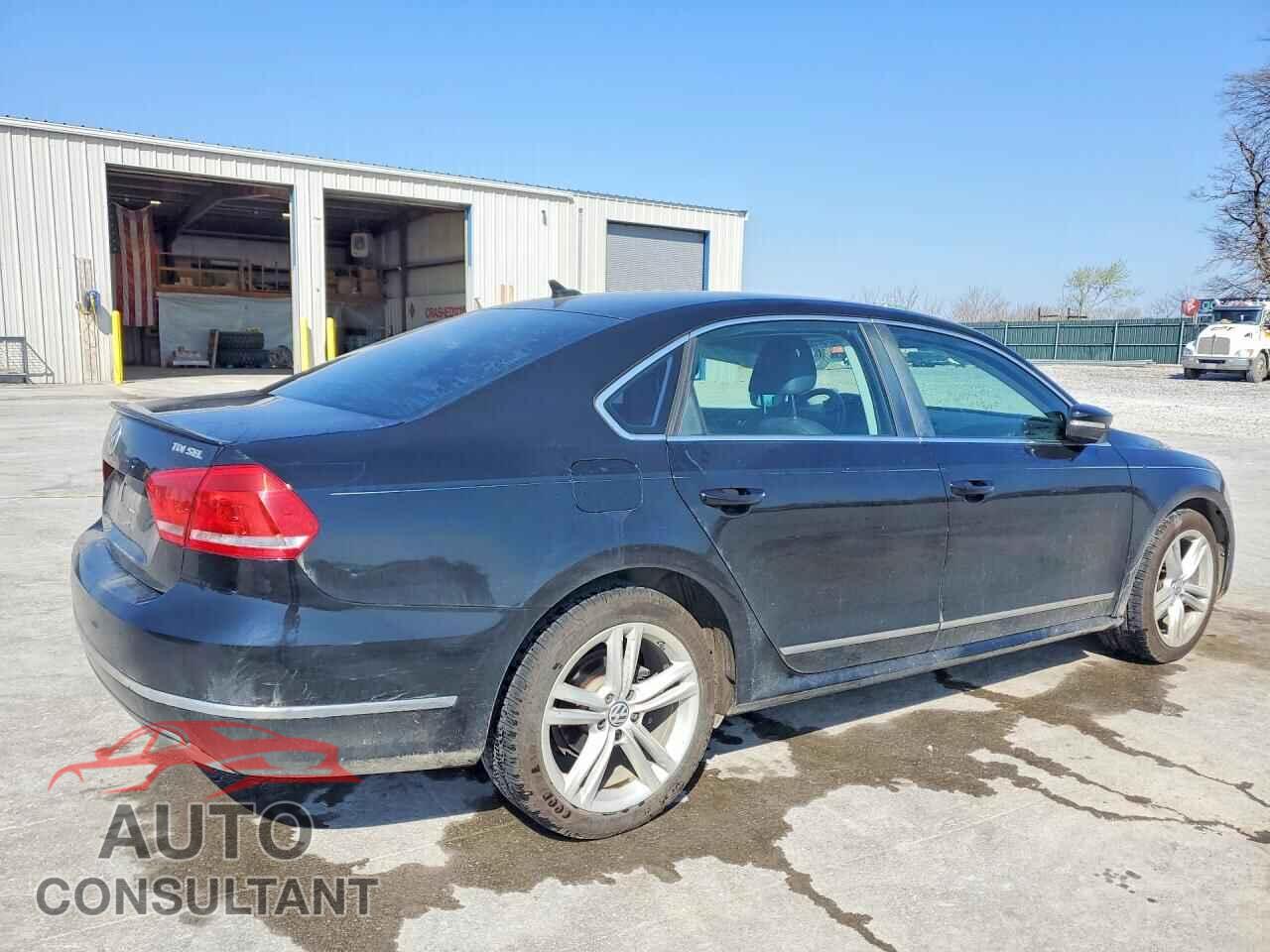 VOLKSWAGEN PASSAT 2013 - 1VWCN7A30DC054559