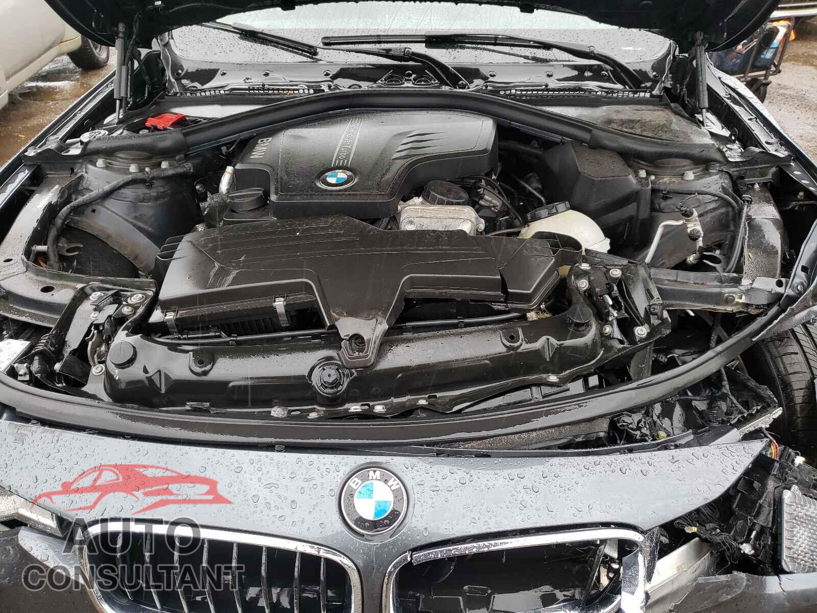 BMW 3 SERIES 2016 - WBA8E3G51GNU02384