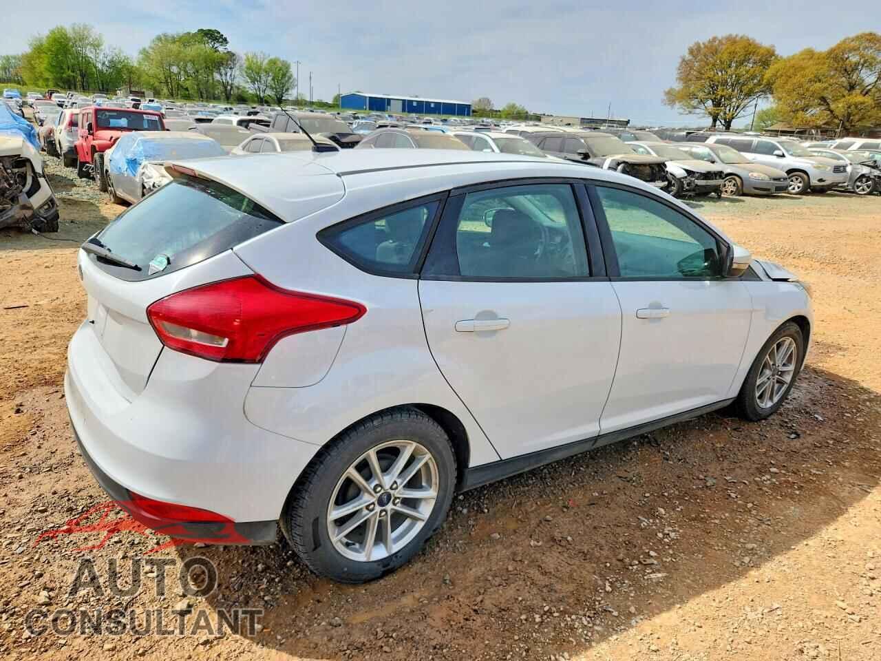FORD FOCUS 2017 - 1FADP3K21HL224858