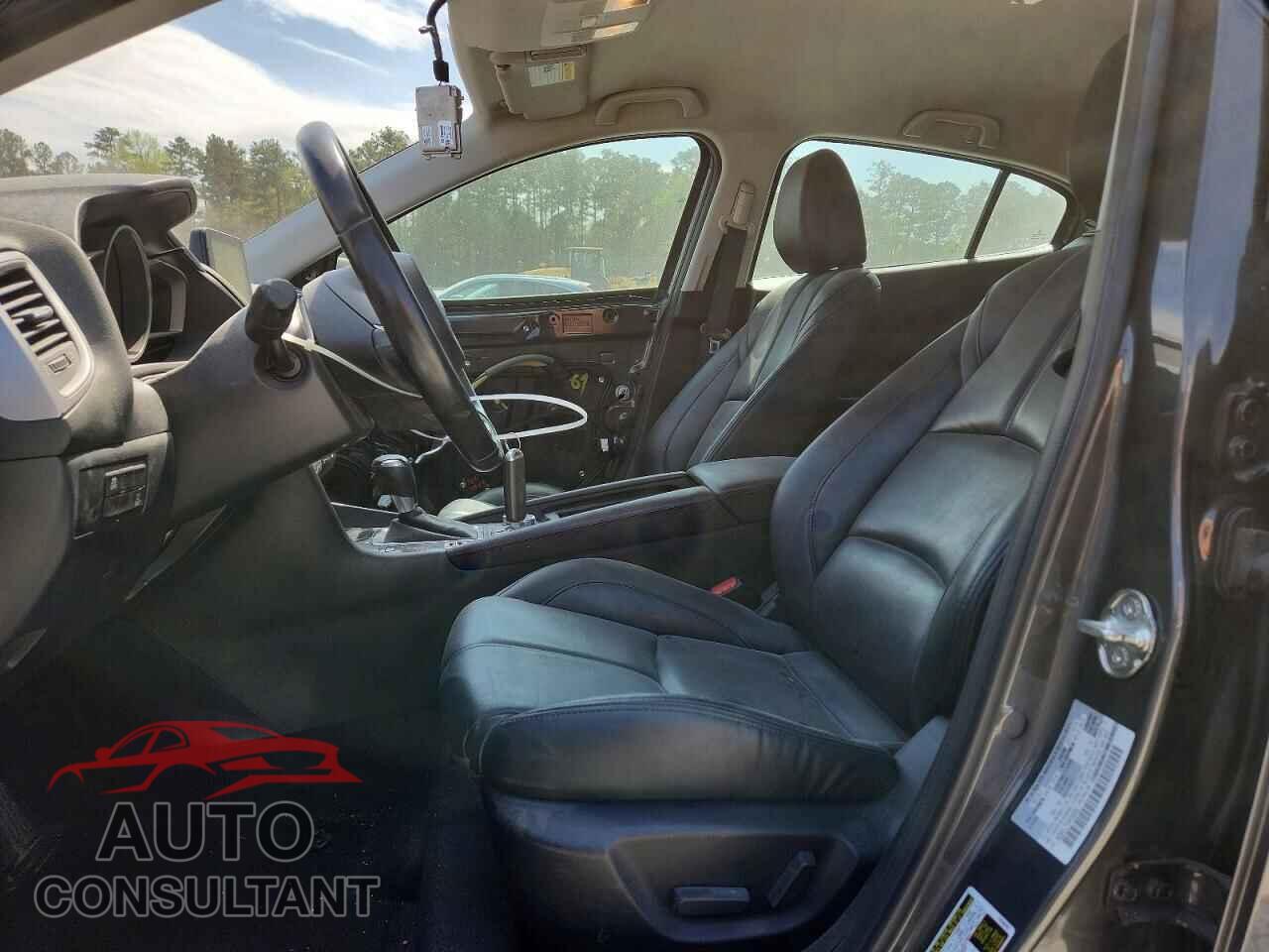 MAZDA 3 2017 - 3MZBN1L77HM152940