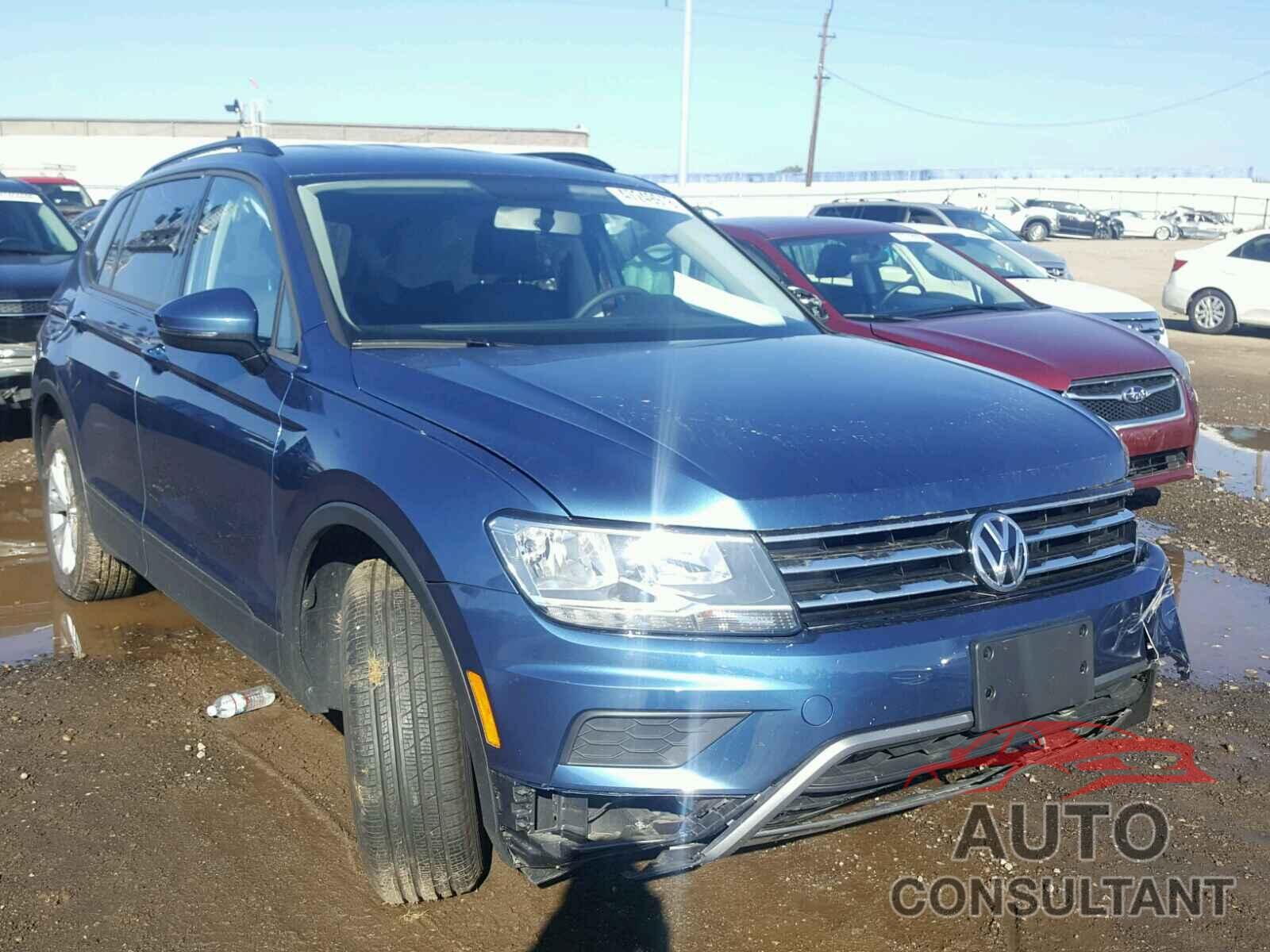 VOLKSWAGEN TIGUAN S 2018 - 3VV1B7AXXJM076005