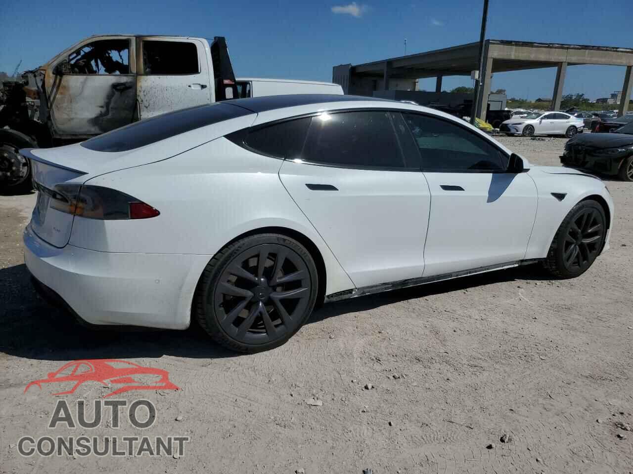 TESLA MODEL S 2021 - 5YJSA1E61MF435755