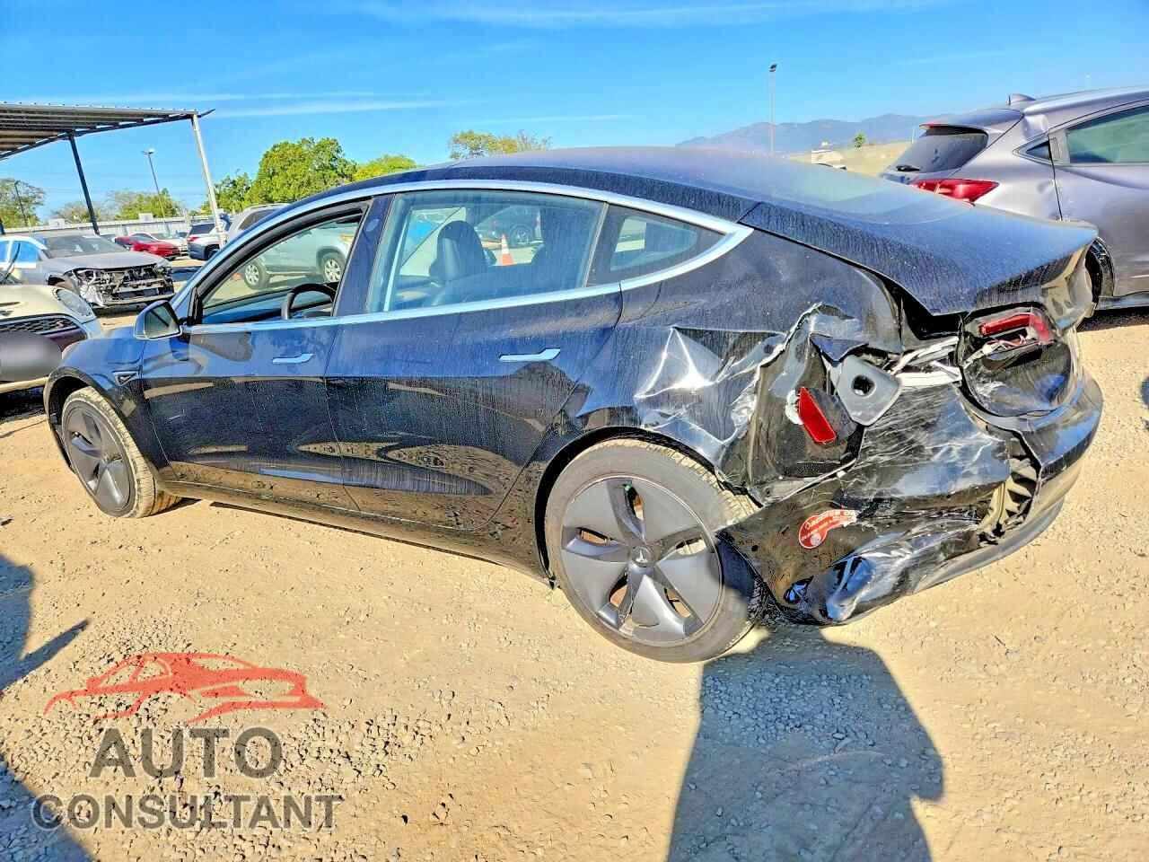 TESLA MODEL 3 2018 - 5YJ3E1EA4JF013939