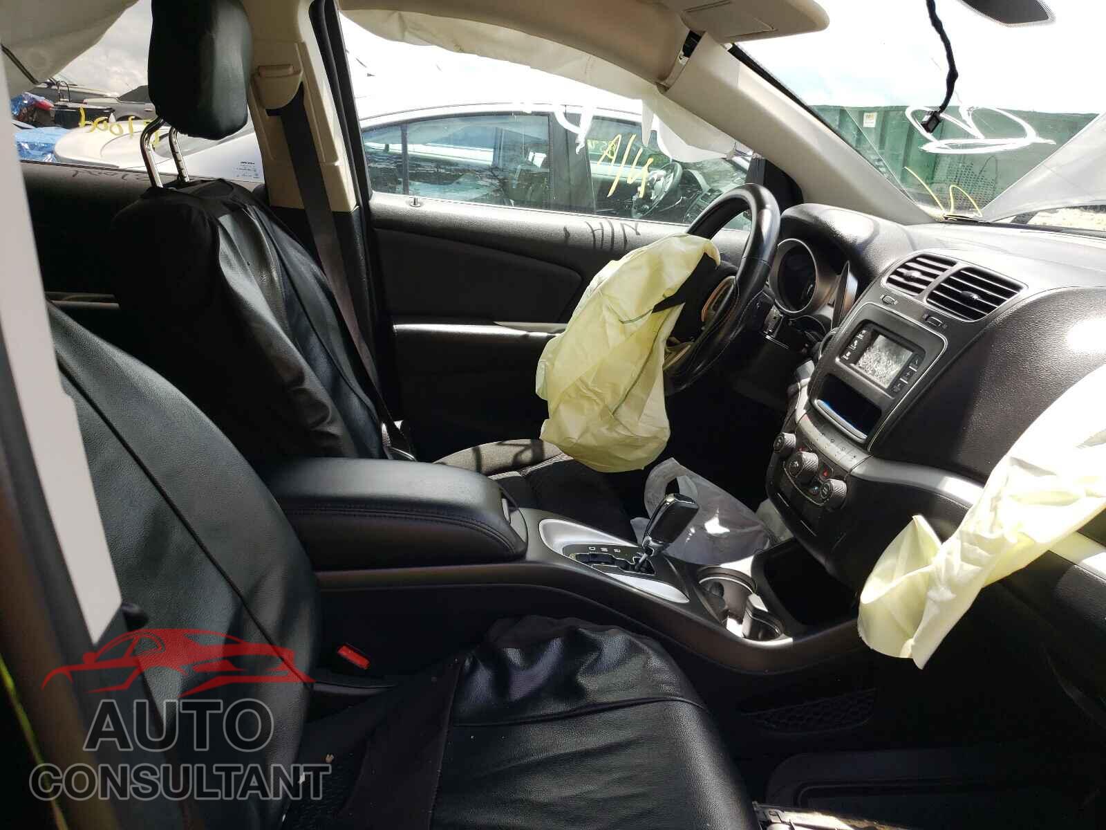 DODGE JOURNEY 2019 - 3C4PDCBB1KT773827