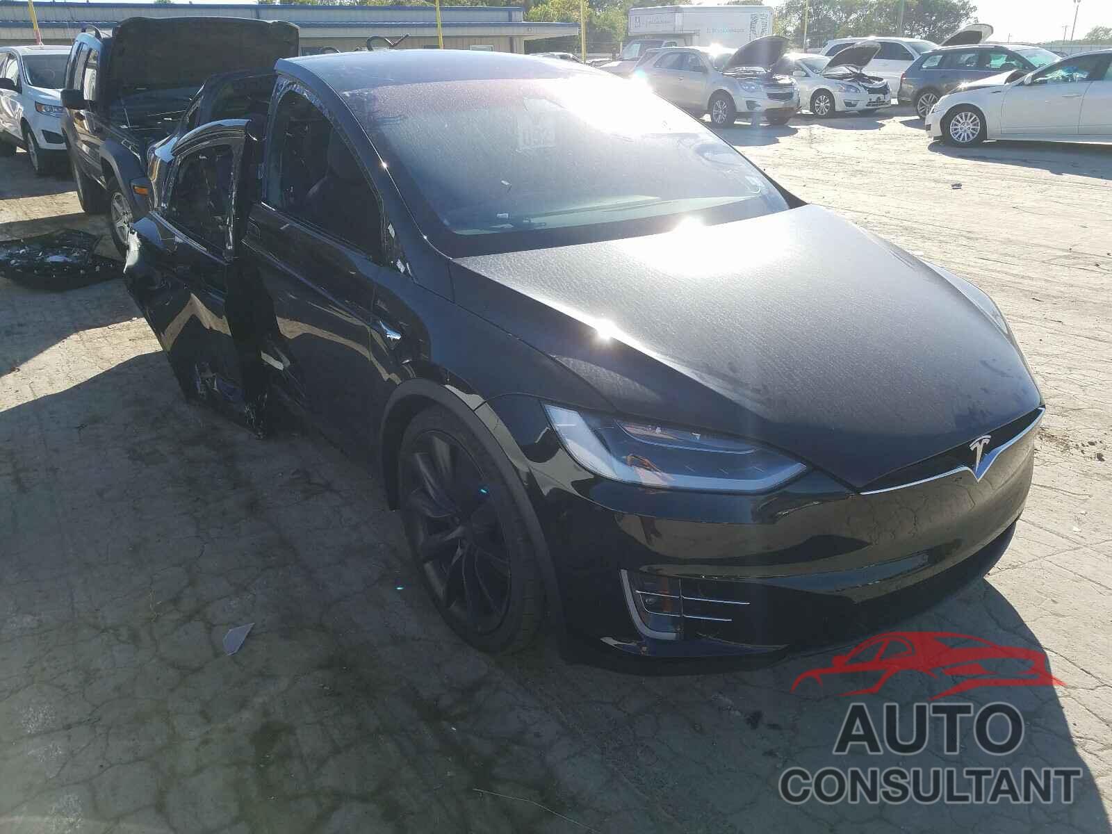 TESLA MODEL X 2019 - 5YJXCBE20KF151727