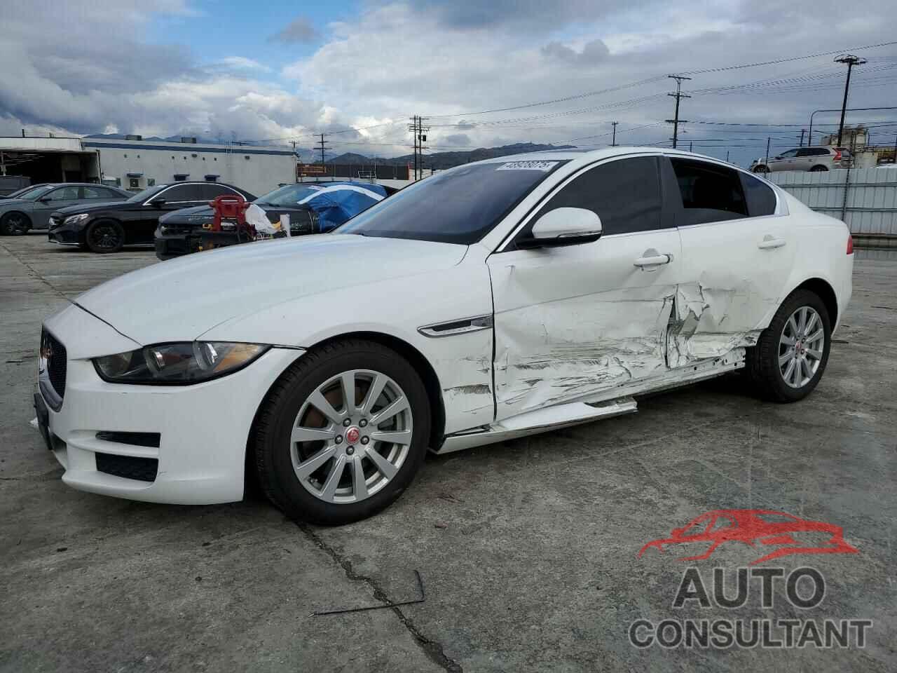JAGUAR XE 2019 - SAJAR4FX3KCP49951