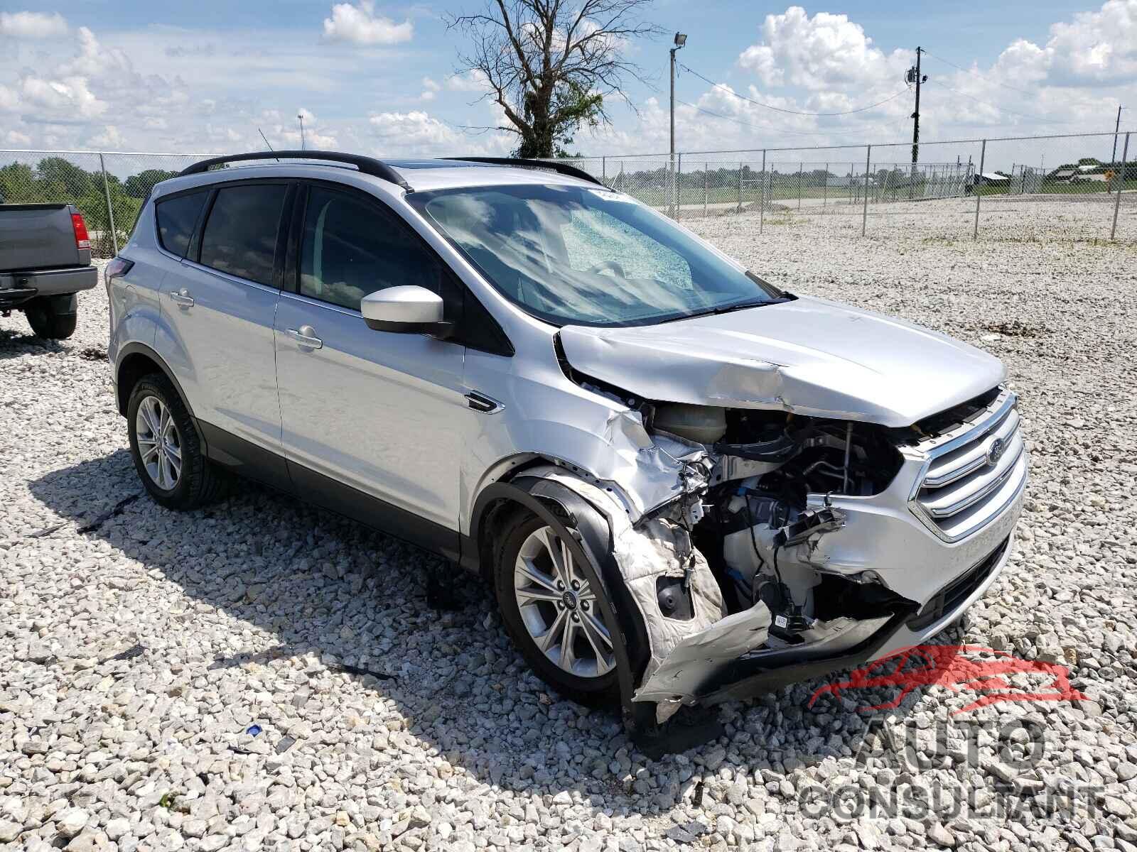 FORD ESCAPE 2018 - 1FMCU0GD2JUC10955
