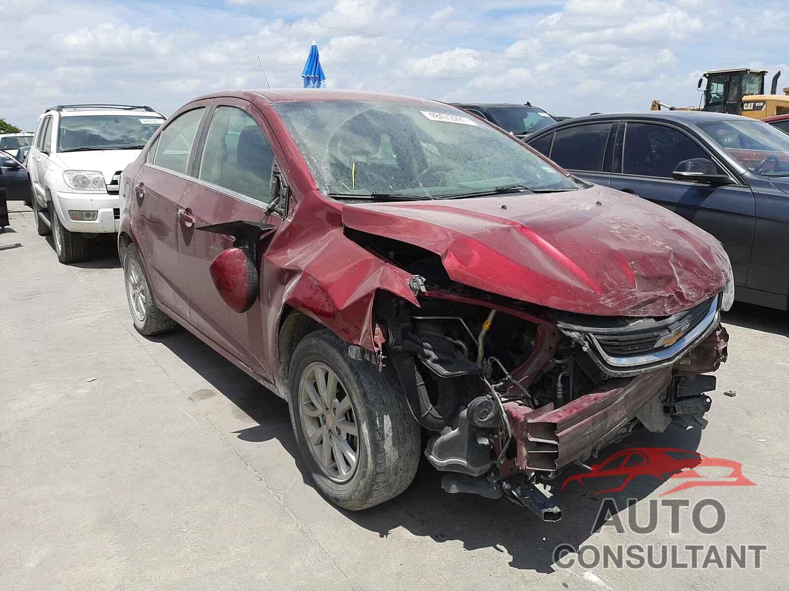 CHEVROLET SONIC 2017 - 1G1JD5SH4H4112855