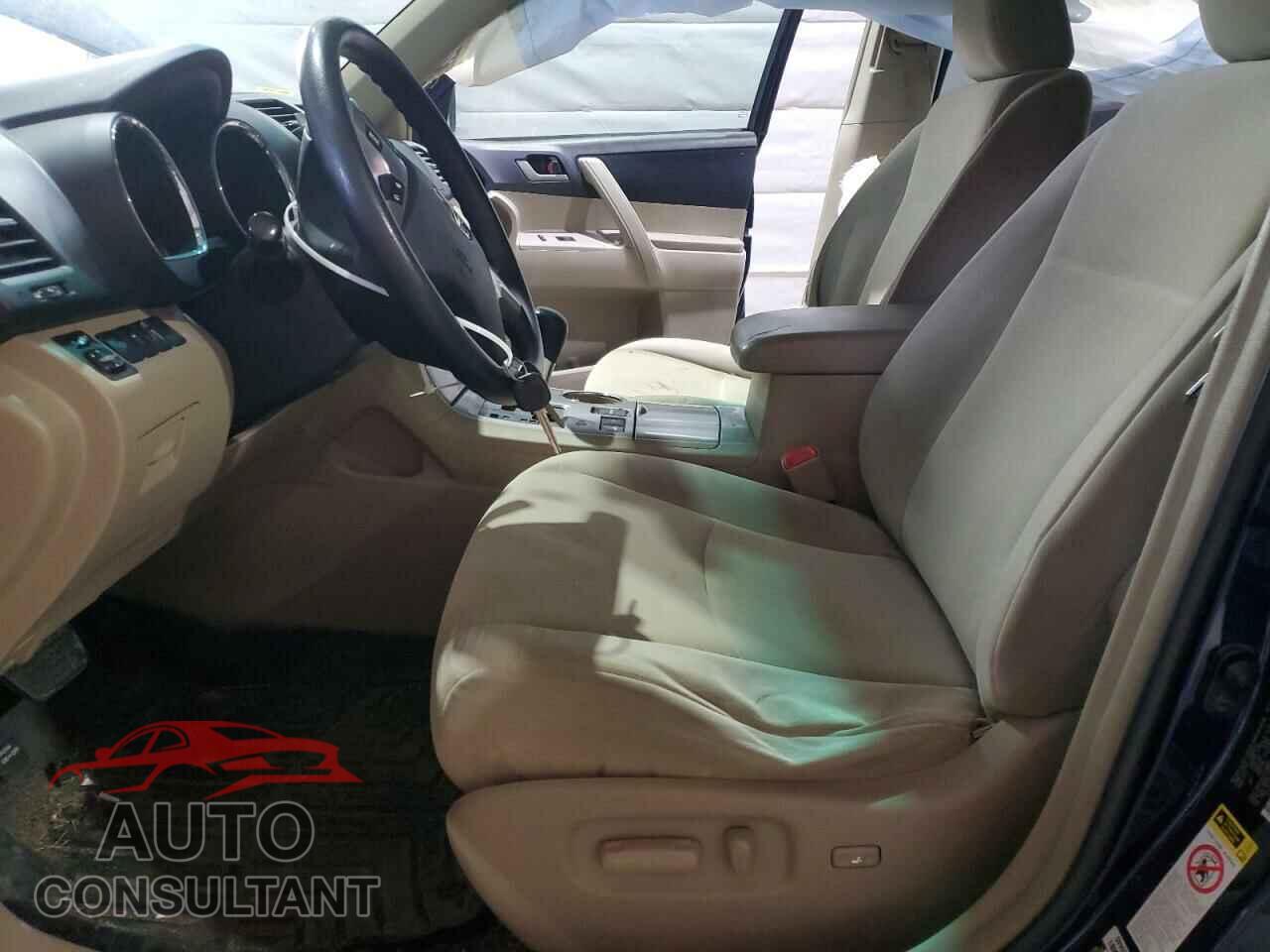 TOYOTA HIGHLANDER 2011 - 5TDBK3EH0BS064400