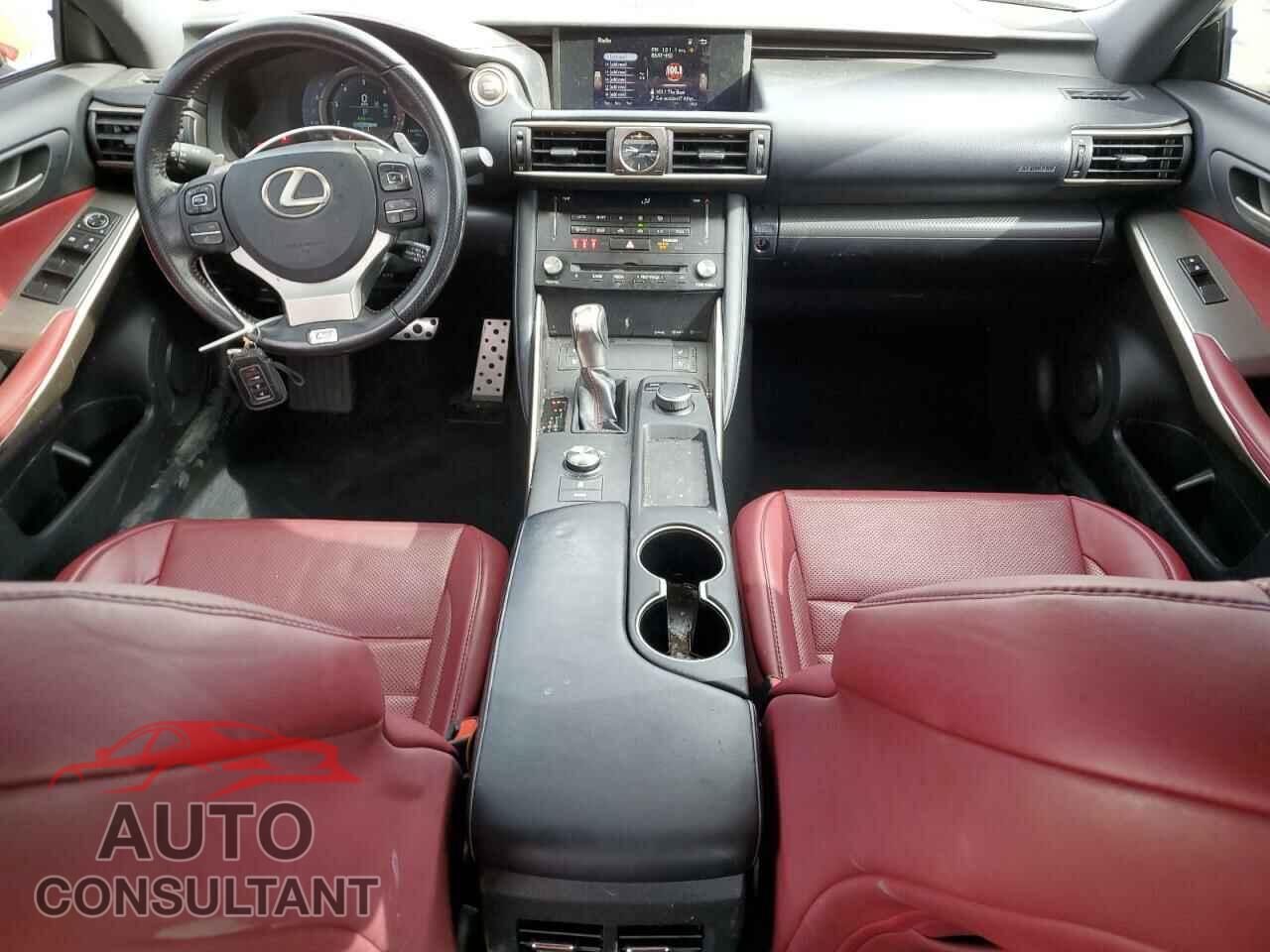 LEXUS IS 2017 - JTHBA1D20H5054788