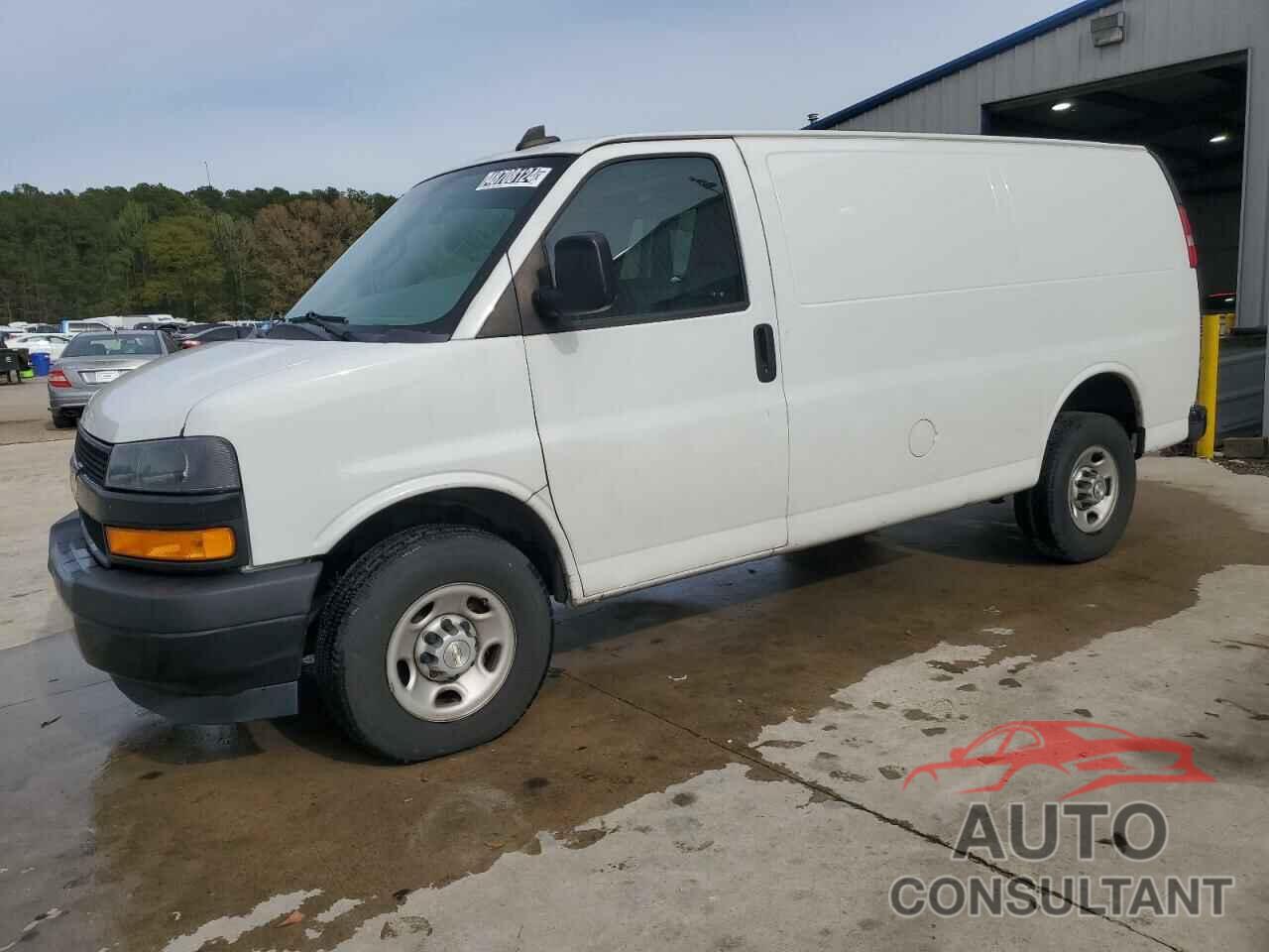 CHEVROLET EXPRESS 2021 - 1GCWGAFP4M1217597